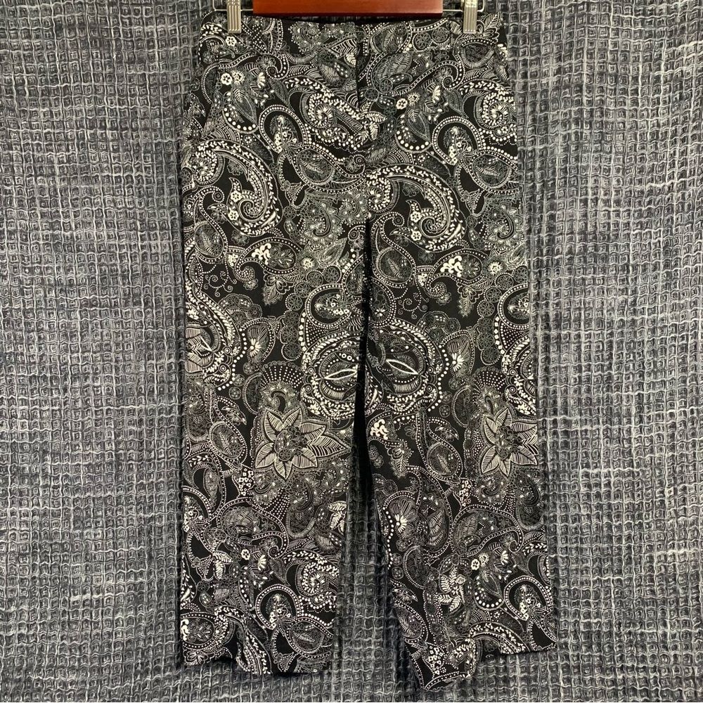Pantology Women's Black & White Paisley Cropped Pants Size 8 #695